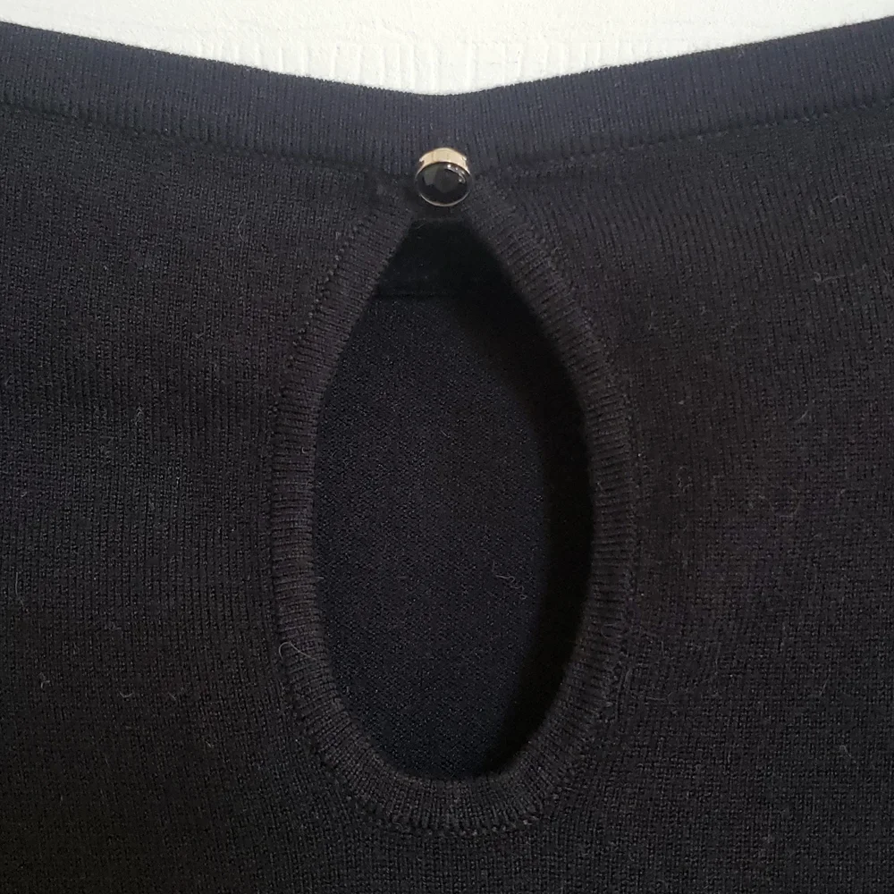 White House Black Market Black Crystal Horse Sweater Jewel Neck Keyhole XS S - Picture 12 of 14